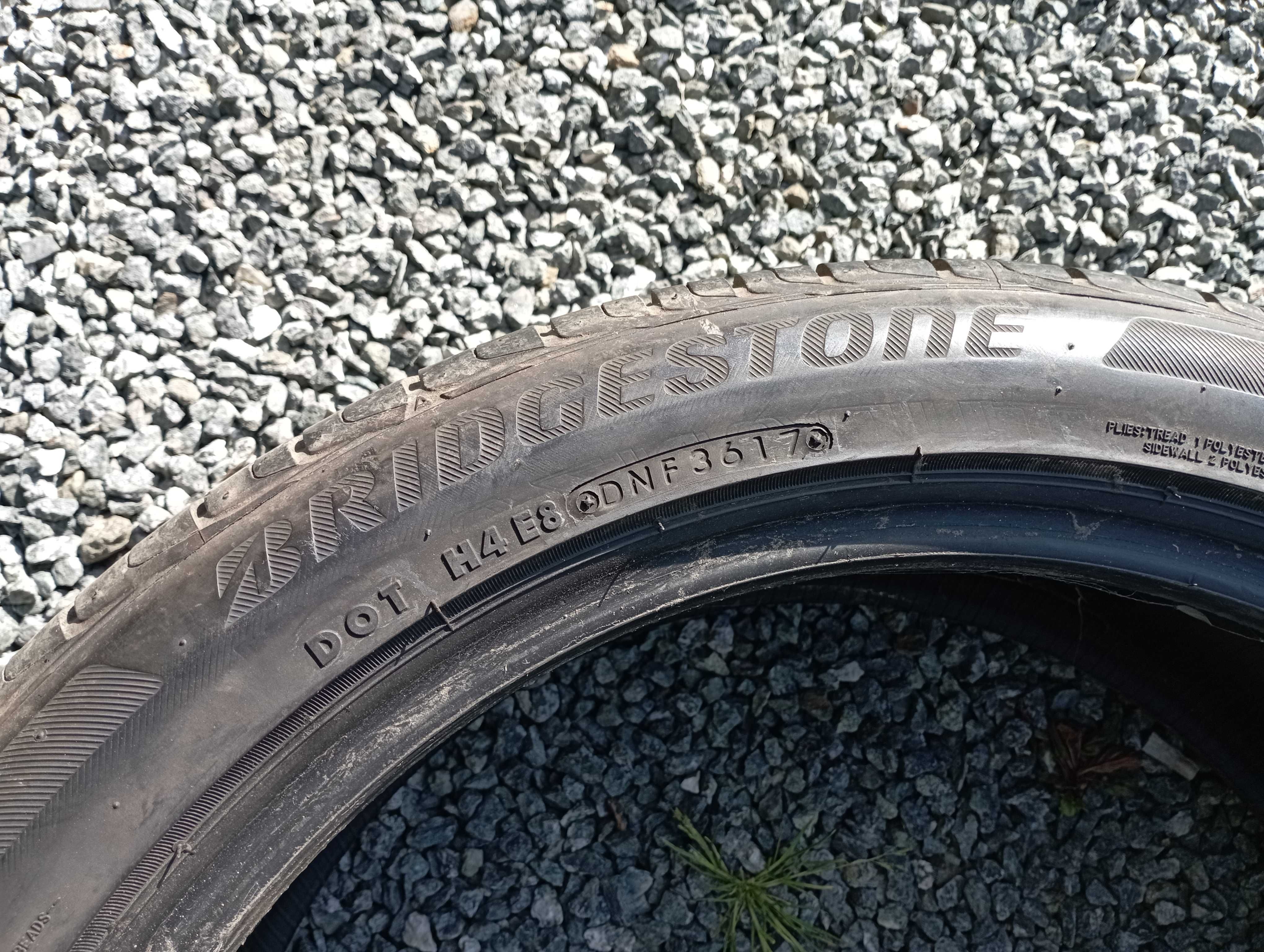 Opony 225/45 R 19 bridgeston