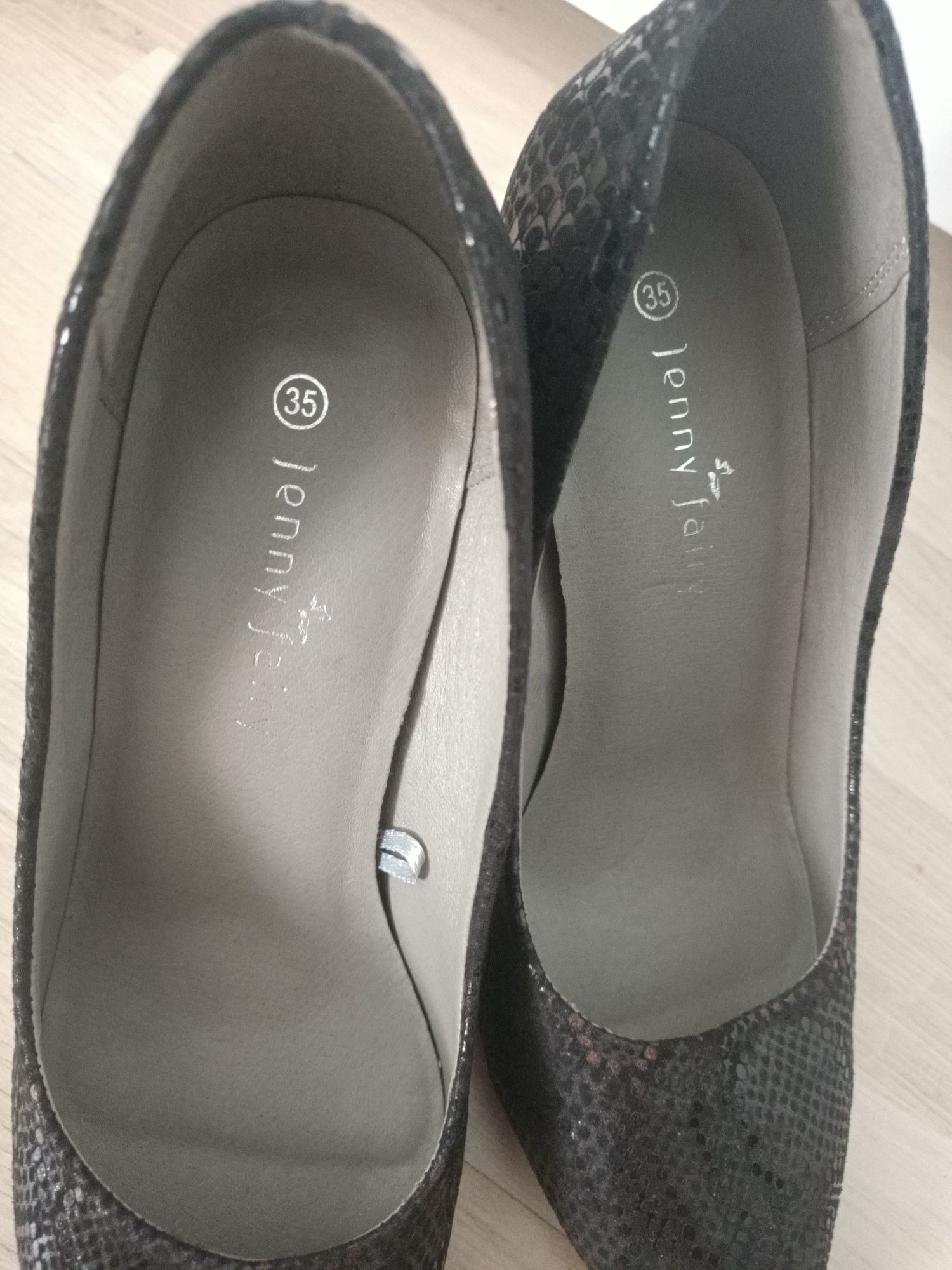 Buty szpilki rozmiar 35 NOWE