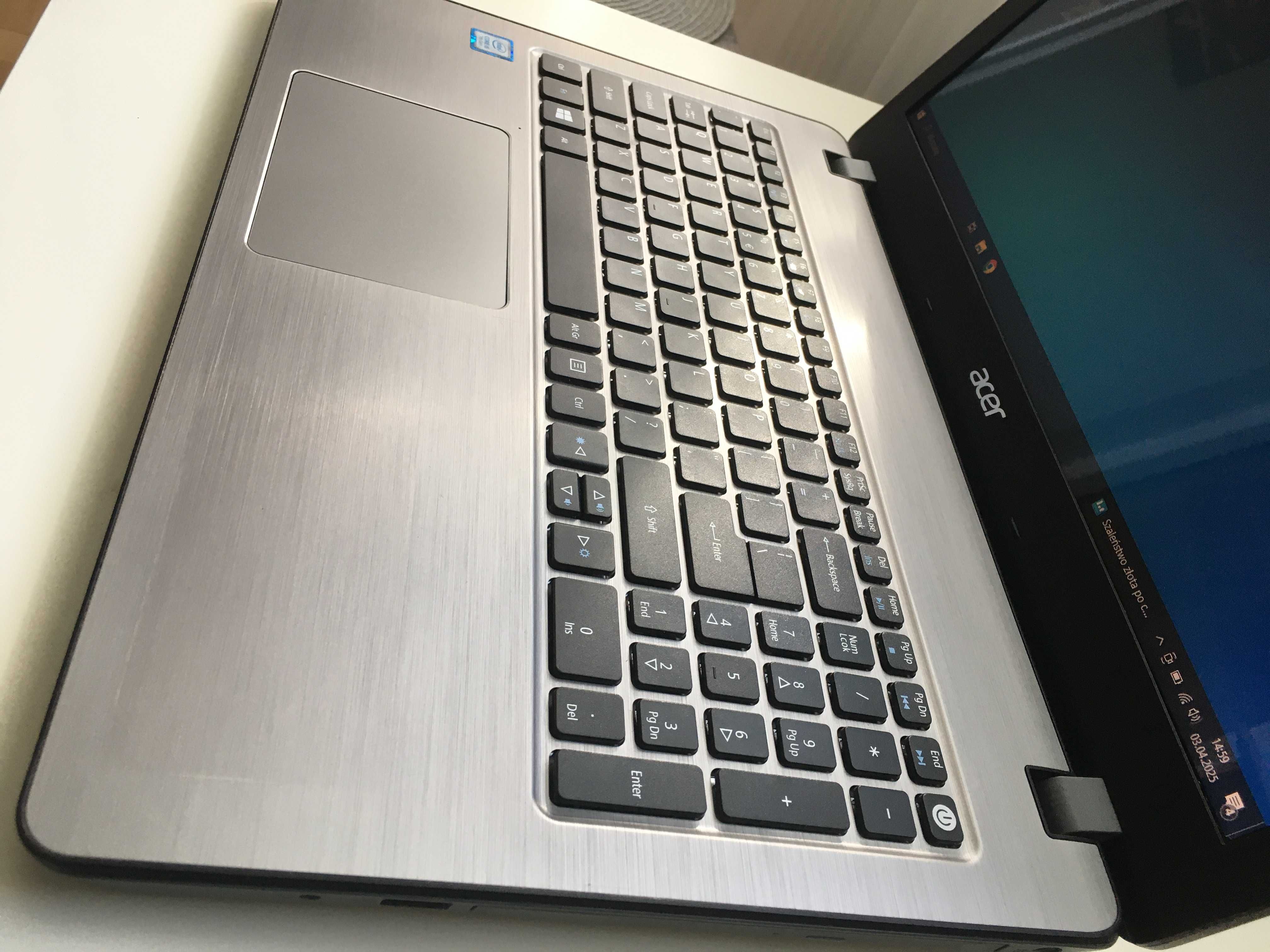 Laptop Acer i5-7th.DDR4-8Gb  SSD-240Gb Bateria 4H Zadbany
