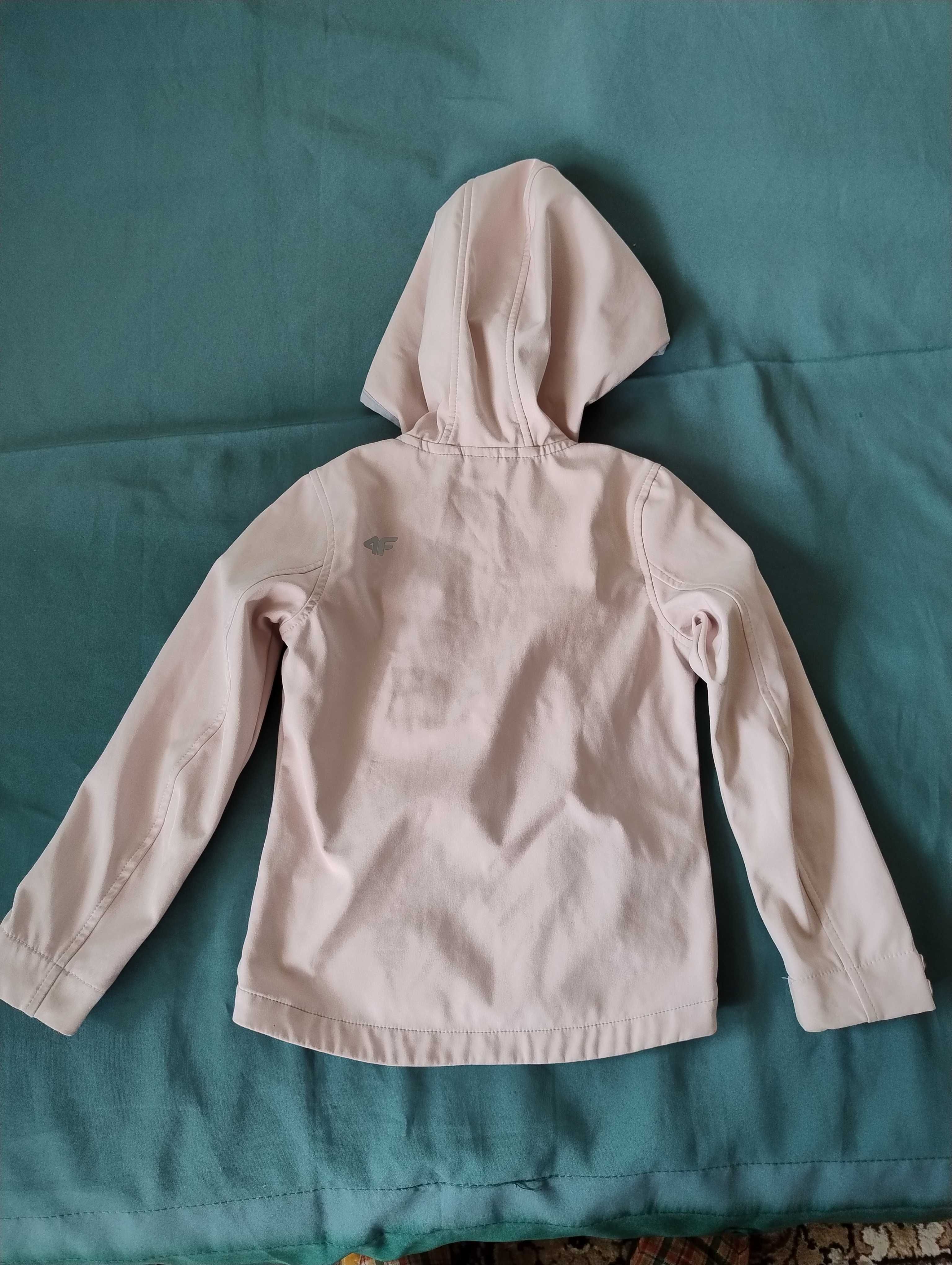 Bluza bluzeczka Kurtka Firmowa 4F na 116 cm wiosna jesień stan bdb.