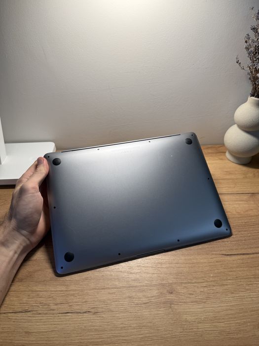 MacBook Air M1 16Gb 256Gb Space 85%