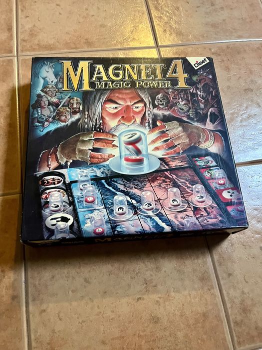 Jogo de tabuleiro Magnet4 magic rings
