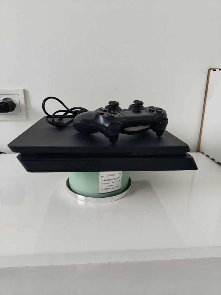 Sony PlayStation 4 slim 1 тб PS4 slim ігрова консоль