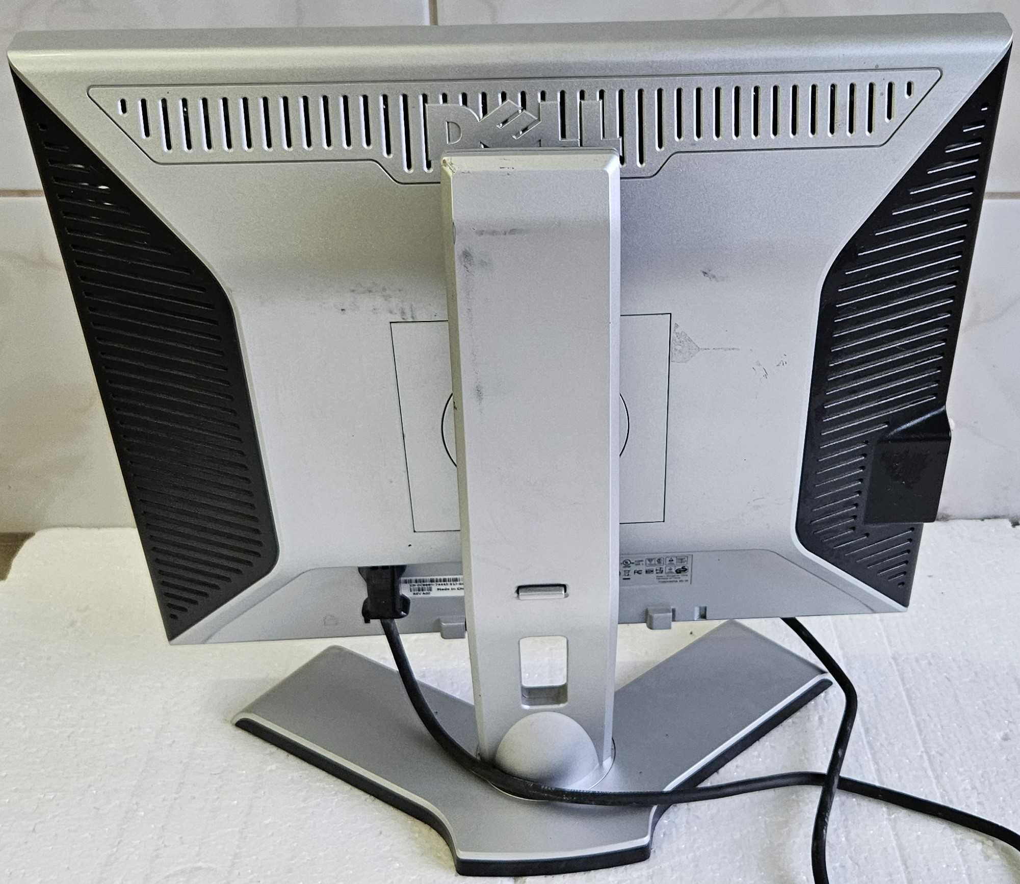 Monitor LCD Dell 1908FPt, 19 " 1280 x 1024 używany sprawny