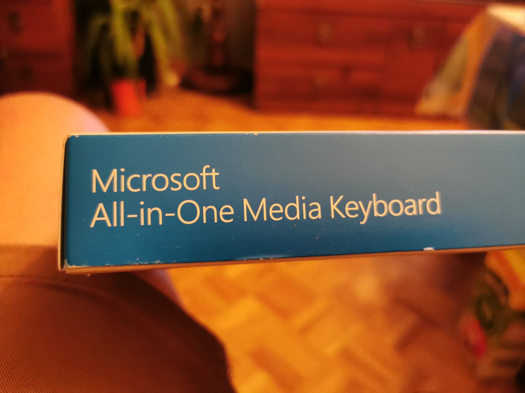 Bezprzewodowa klawiatura All In One Media Keyboard Microsoft