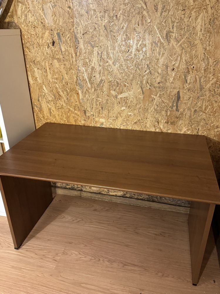 Secretaria em madeira