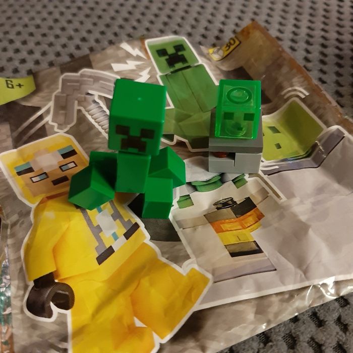Lego Minecraft оригінал фігурка