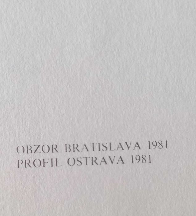 Ретро книга про вишивку, макраме та інше. 1981 рік. Словацька мова.