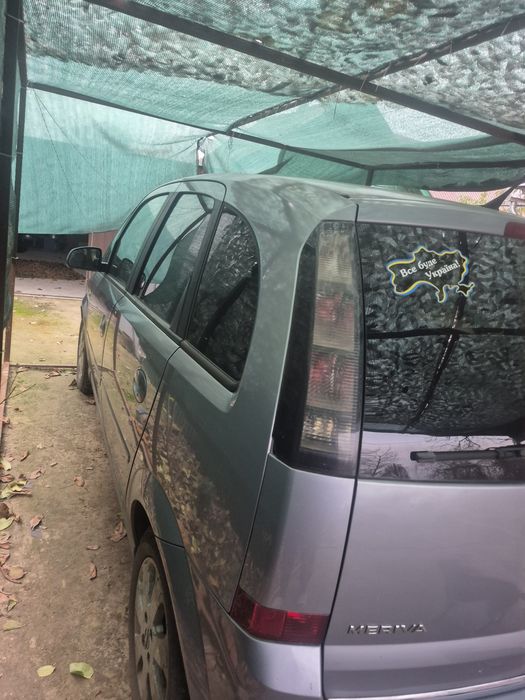 Продам Опель Мріва