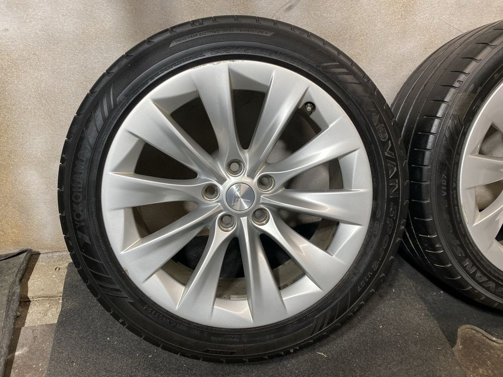 Диск колесный R19 x 8J Tesla ModelS 12-20  Диск колісний  1059337-00-A