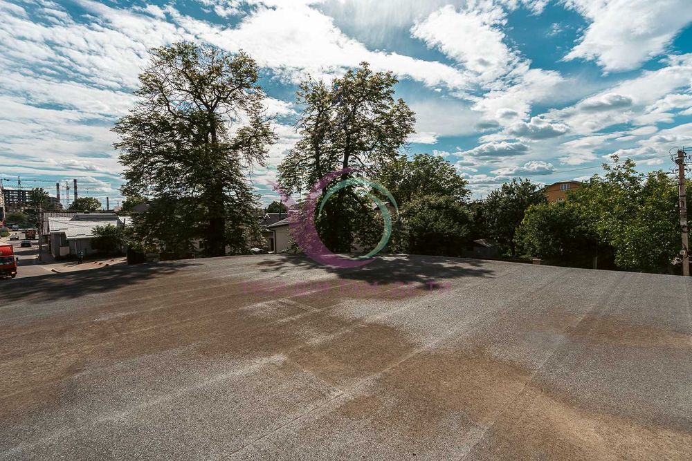 3-к. квартира з дизайнерським ремонтом по вул. Йосипа Сліпого.