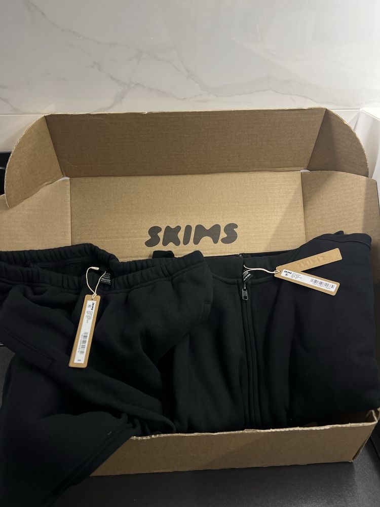 Костюм Skims XS чорний на флісі Classic Jogger штани зіп худі zip hood