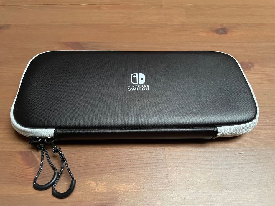 Nintendo Switch + Karta SanDisk Ultra 128GB SDXC + Oryginalne Etui