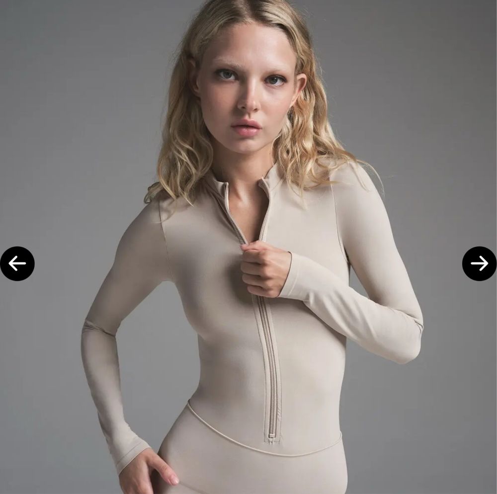 SKIMS soft smoothing боді зі змійкою XS