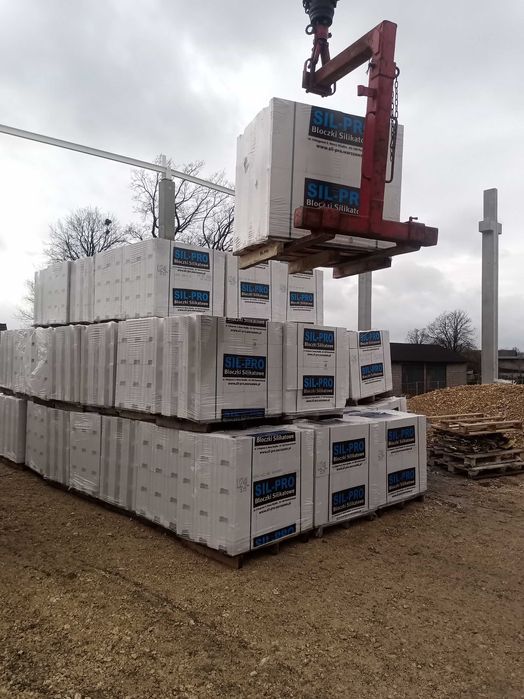 Usługi Duży HDS 18m dł.  kontenerów maszyn i ciągników rolniczych .