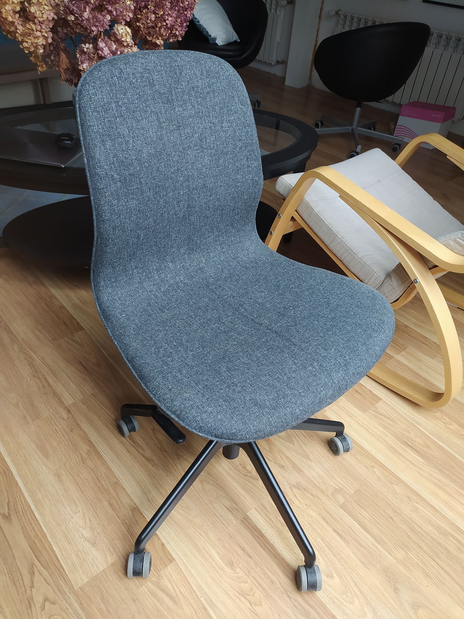 krzesło ikea langfiall