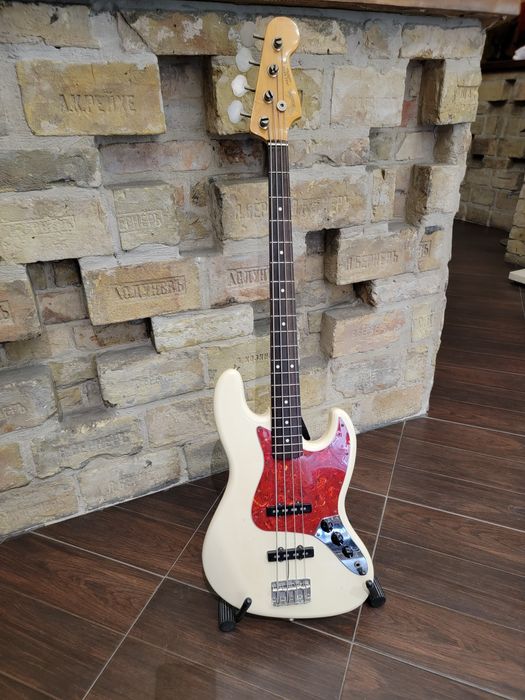 Бас-гитара Fender Jazz Bass. Made in Japan 94-95год.