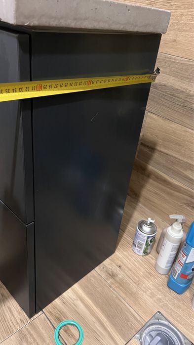 Тумба з умивальником в ванную кімнату