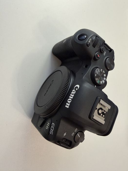 Aparat Canon R6 zadbany, 100% sprawny, nigdy nienaprawiany
