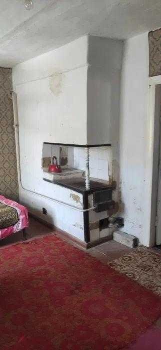 Продам будинок в пригороді