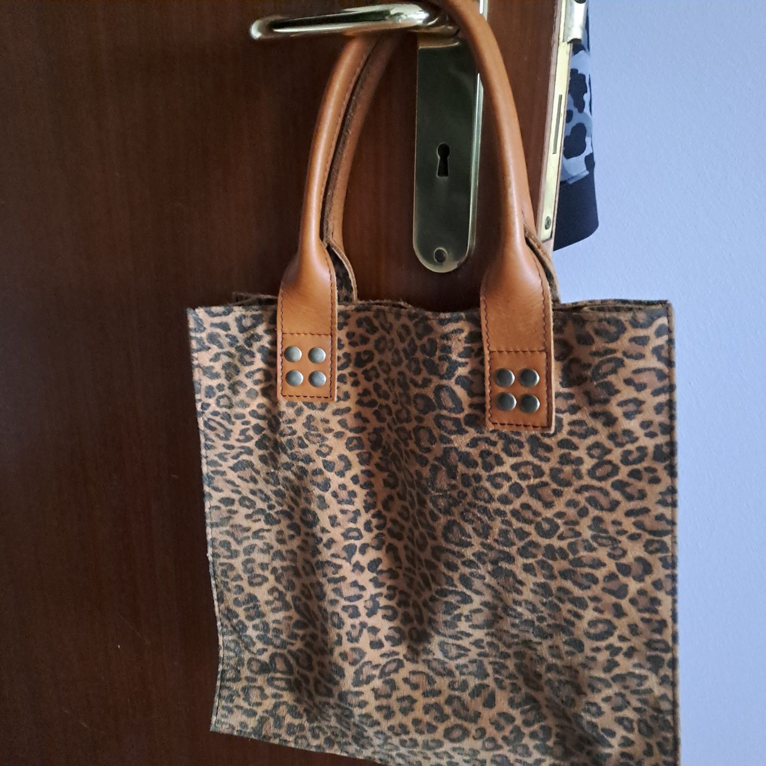 Mala com padrao da moda