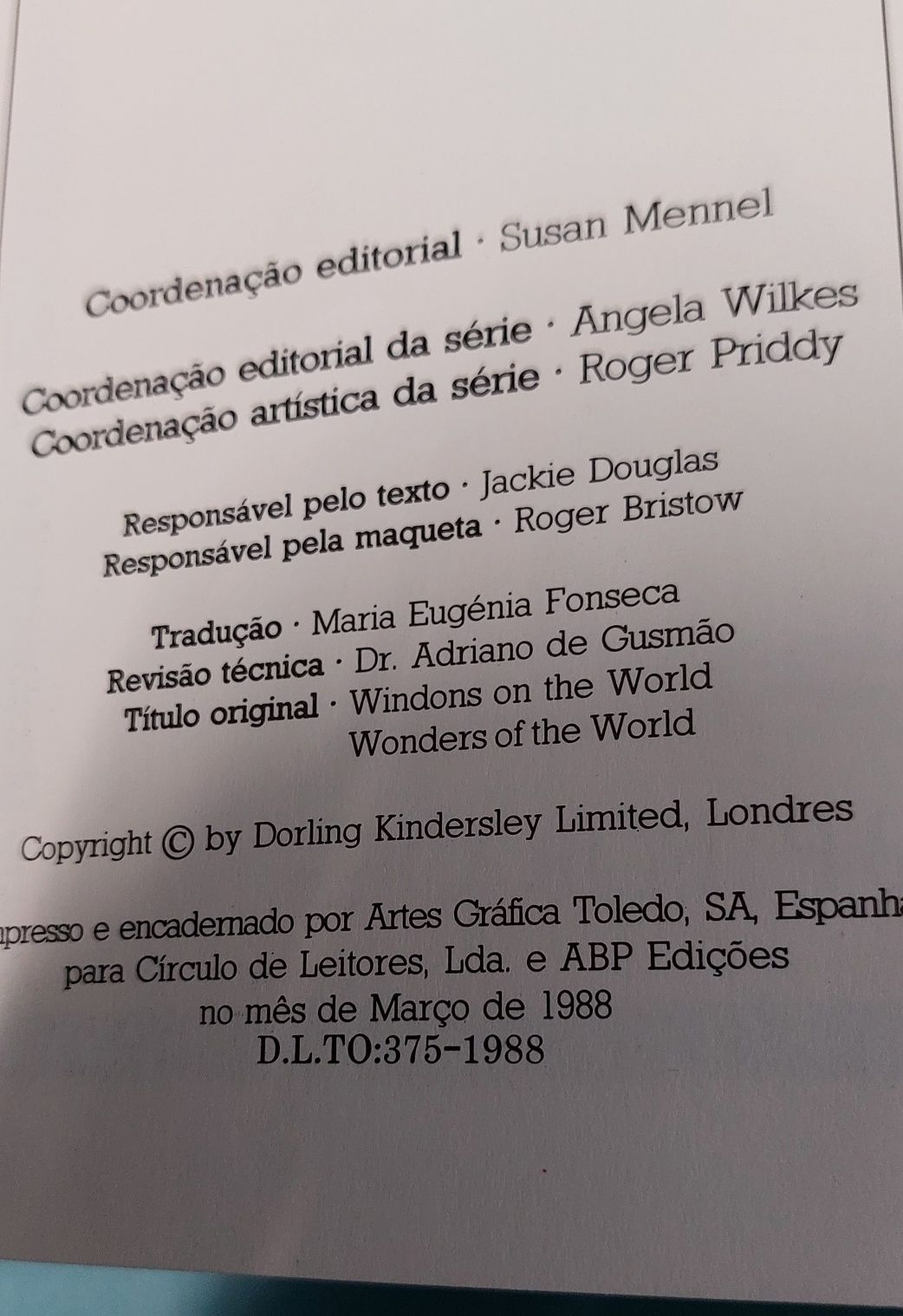 Livro Maravilhas do mundo