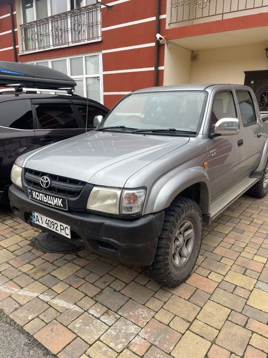 Toyota hilux 2.5 tdi 2003