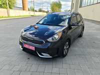 Kia niro hybrid кіа ніро