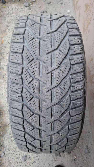 Шини зимові strial winter 235/45 r18 98v зимові. Зимова резина