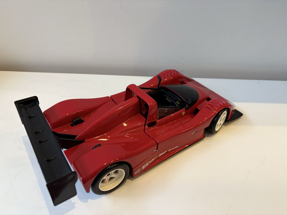 Model Ferrari F333 SP 1:18 HotWheels (maisto bburago welly)