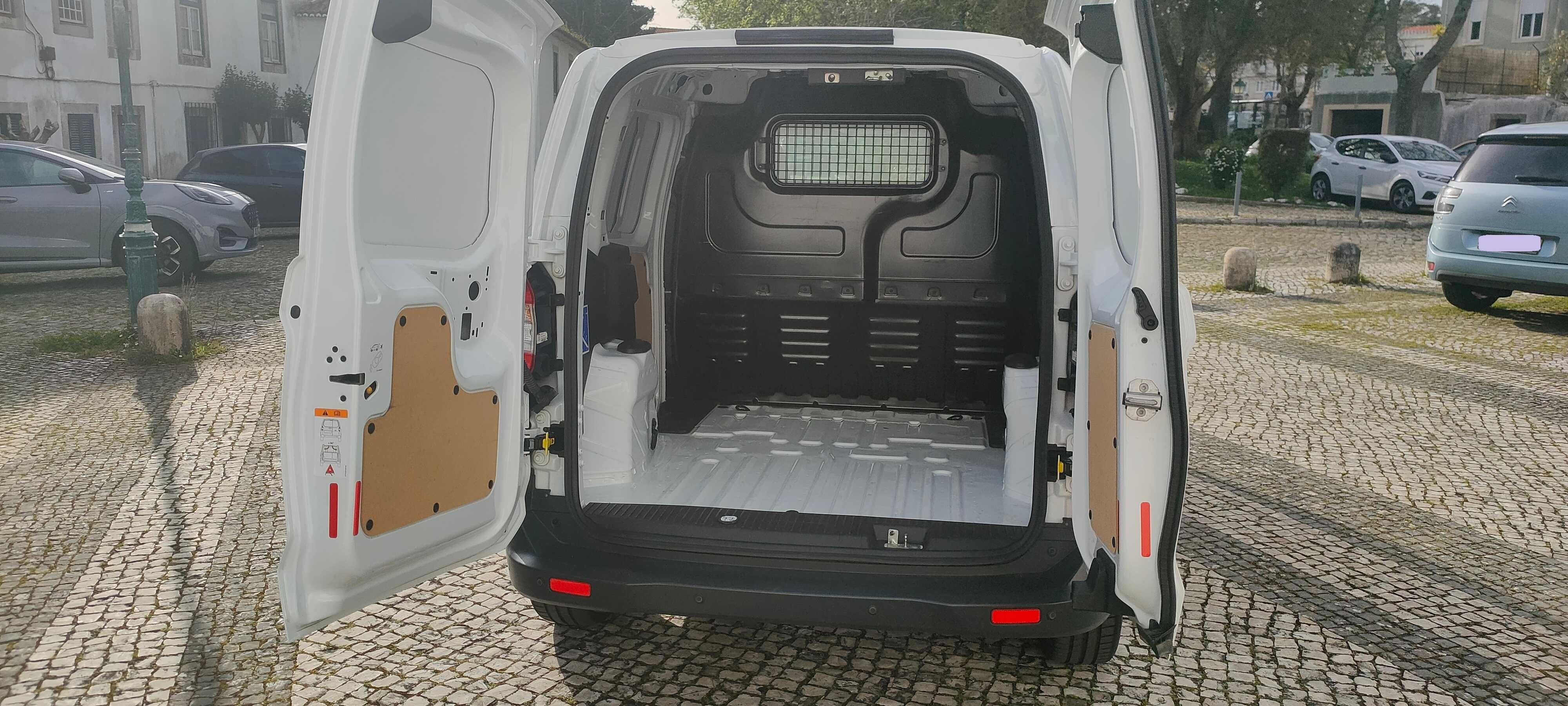 Ford Transit  Courier 2019 - Cx & Vel - c/ Iva Dedutivel