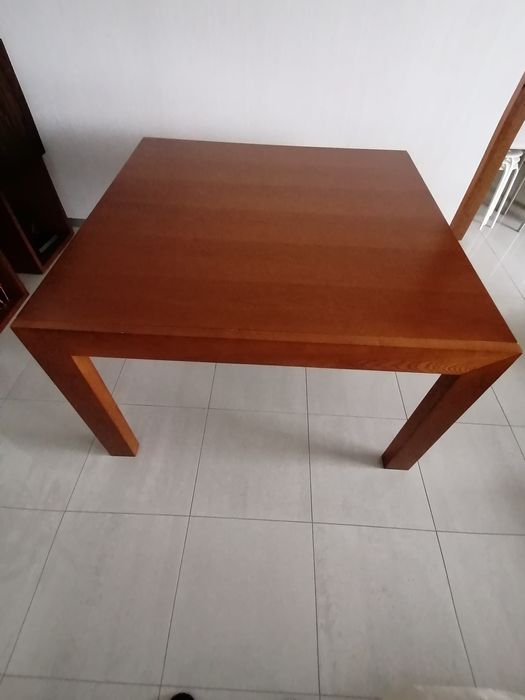 Mesa de jantar extensível