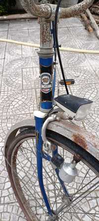 Bicicleta antiga marca Jaguar