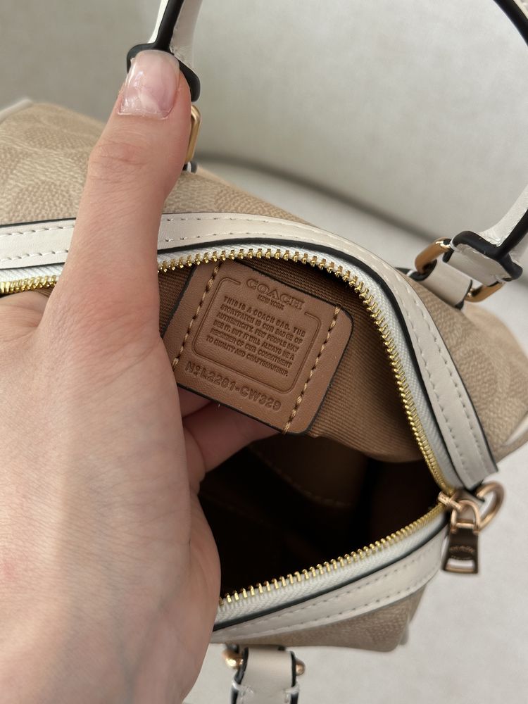Сумка Coach Rowan Satchel In Signature Canvas Beige/Ginger
