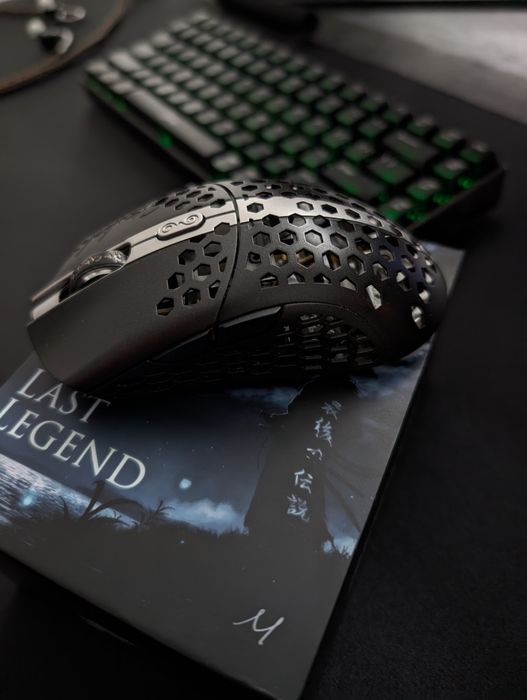 #8811 Finalmouse The Last Legend / Starlight Pro