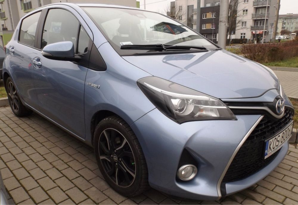 Toyota Yaris Hybrid 1.5 - Krajowa - przebieg 118 tys. - Automat