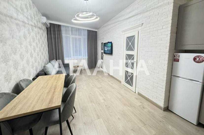 2-комнатная квартира с ремонтом в ЖК «Париж» на Французском бульваре