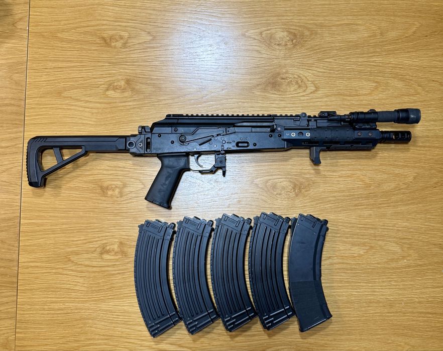 GBBR Tokyo Marui AKX + 5 mags