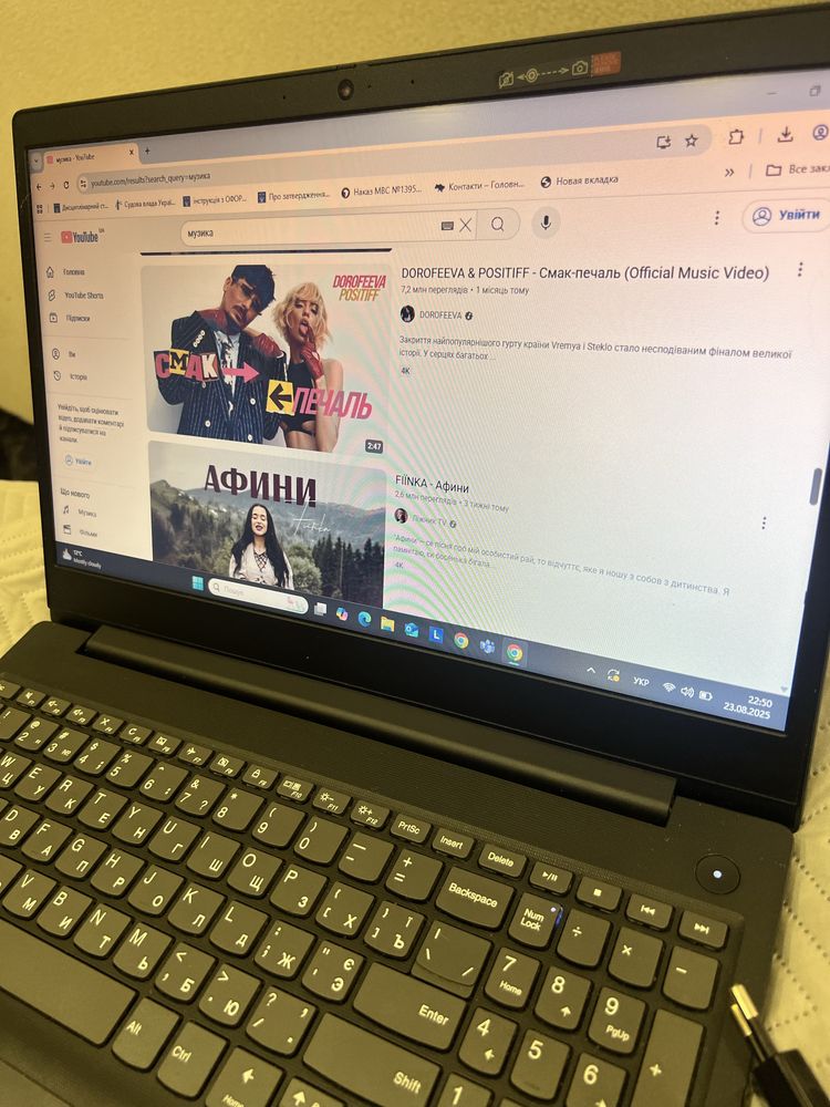 Ноутбук Lenovo IdeaPad 3 15IGL05 (Model 81WQ).