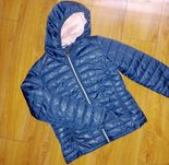 Kurtka puchowa pikowana przejściowa granatowa z kapturem puffer