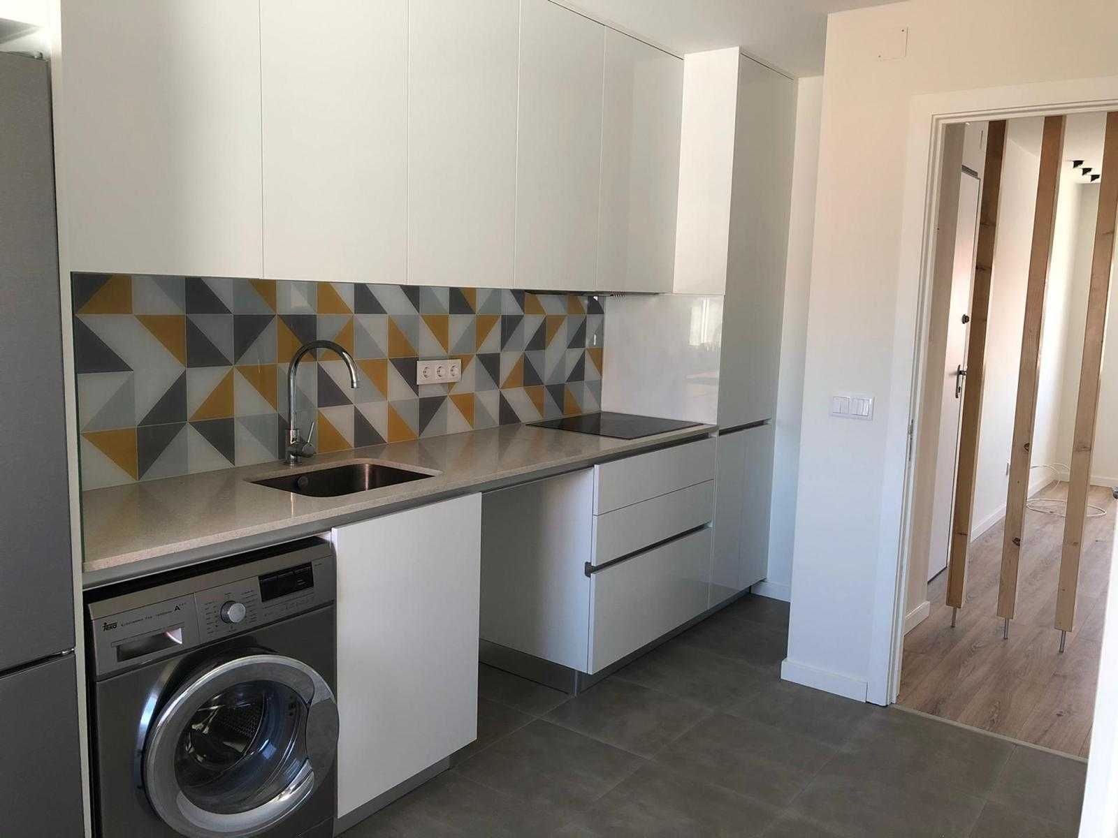 T2 Remodelado com Varanda no Lavradio – Barreiro| Disponível em Agosto