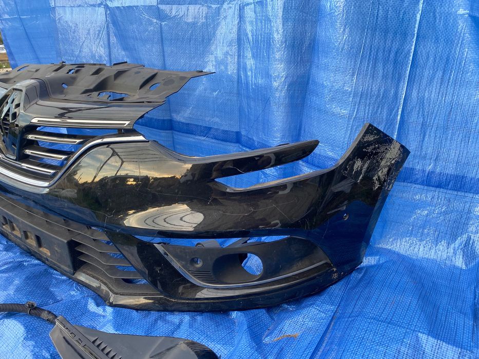 RENAULT MEGANE IV 4 zderzak przód przedni