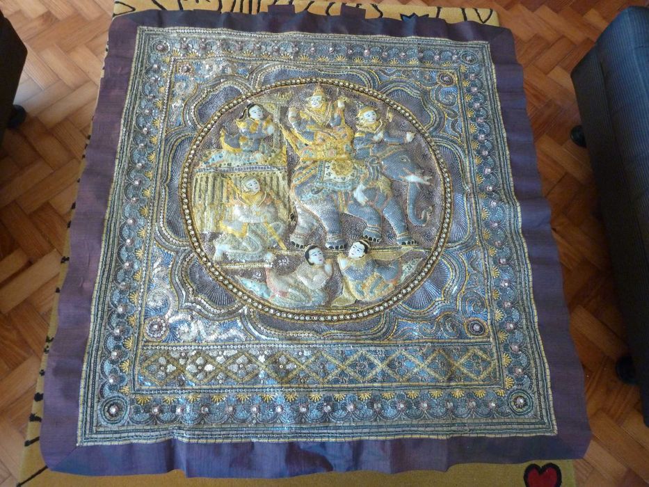 Quadro tailandês (Tailândia) trabalhado à mão (1,0m x 1,0m)
