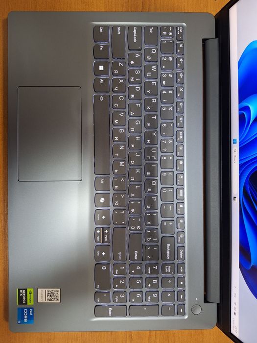 Lenovo LOQ 15IAX9E Luna Grey i5-12450HX RTX 2050 4Gb ( На гарантии )