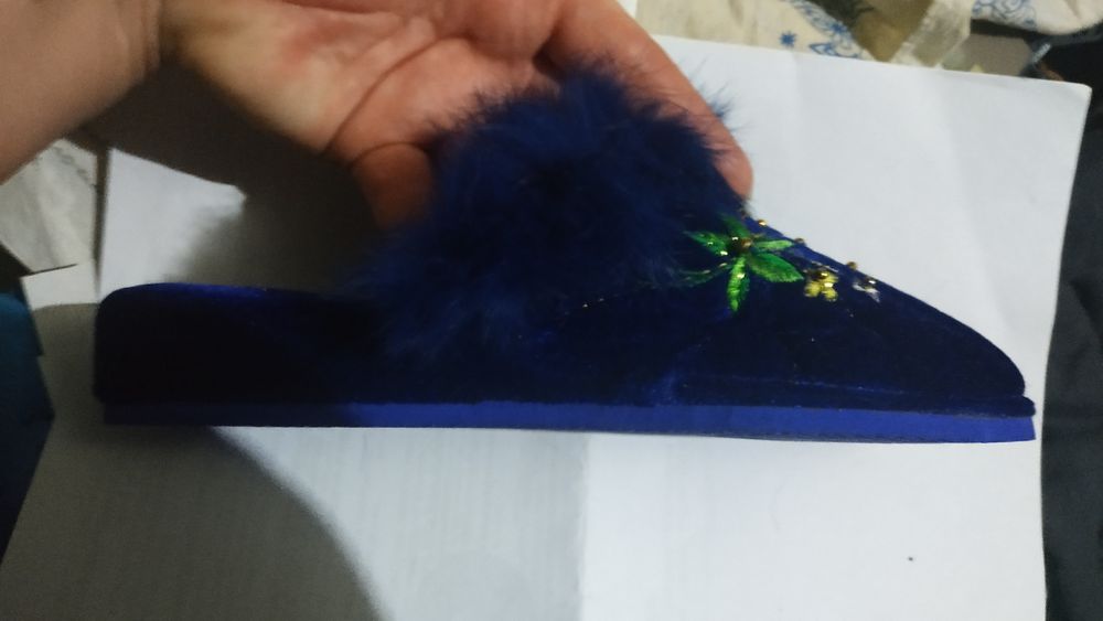 Тапочки комнатные закрытые с пушком