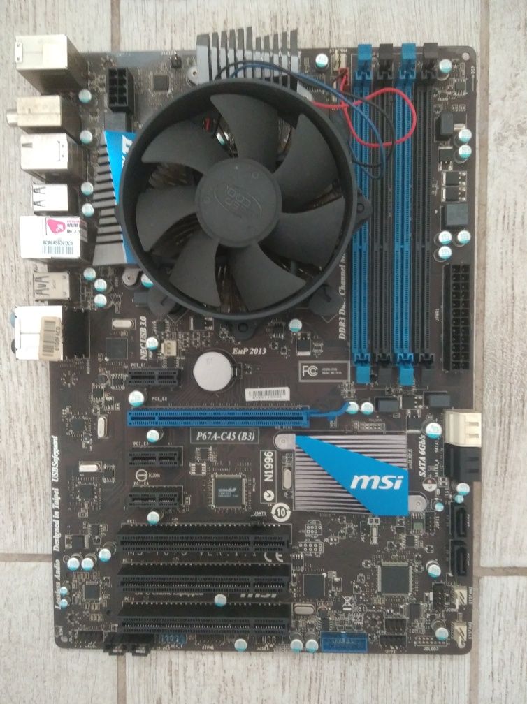Материнська плата з процем MSI I-3 (Не робоча, під восстановлення)