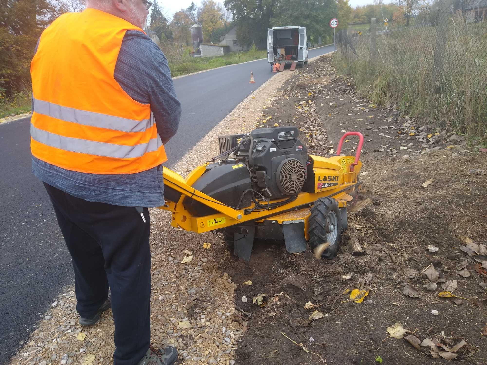 Usuwanie pni,karczowanie pni,wycinka drzew z podnośnika, glebogryzark