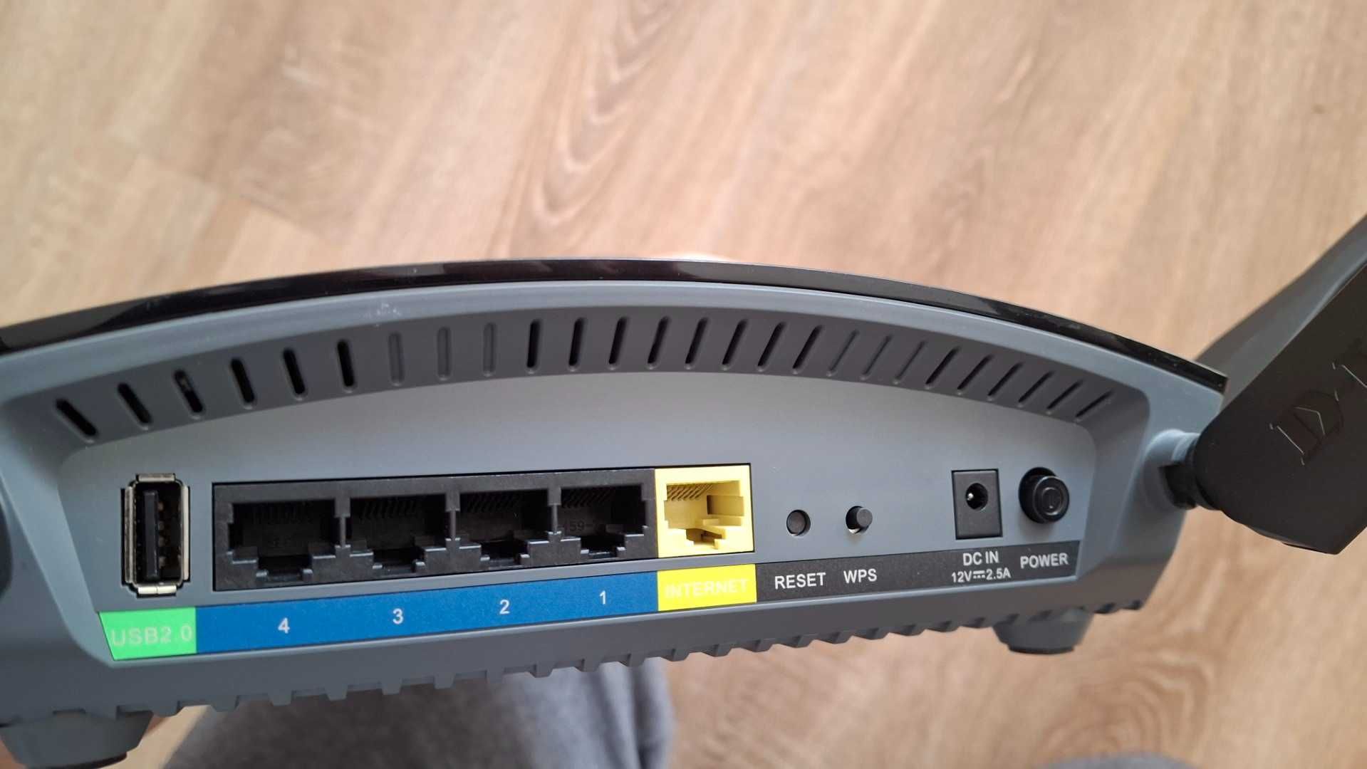 Router D-Link DIR-2660 EXO wi-fi WLAN 802.11a/b/g/n/ac 2600Mb/s AC2660