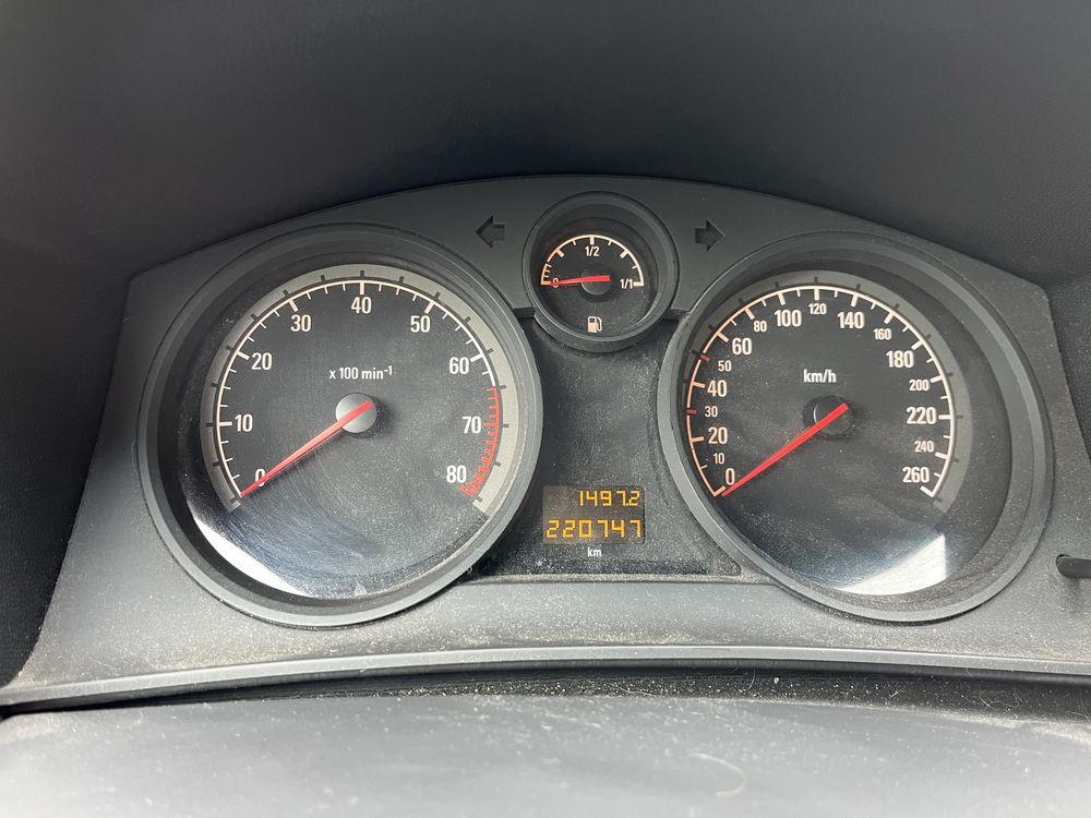 Opel Astra H kombi 1.4 LPG 2009 klima alufelgi