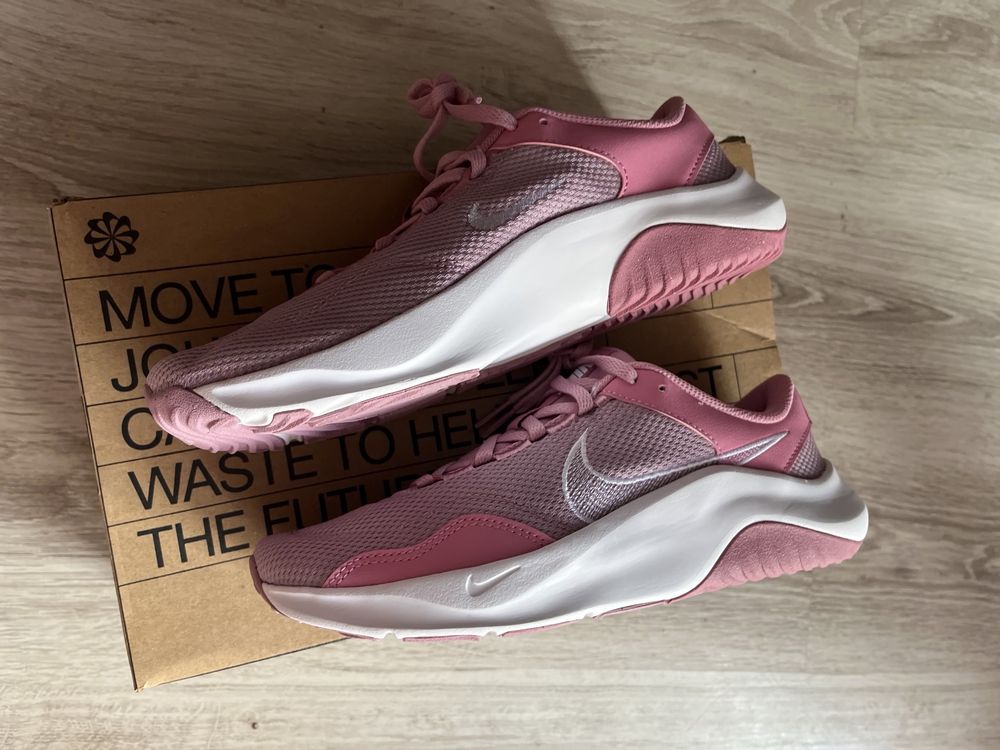 Nike damskie buty sportowe rozm. 39